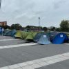 Mylène Farmer des fans campent déjà à Paris