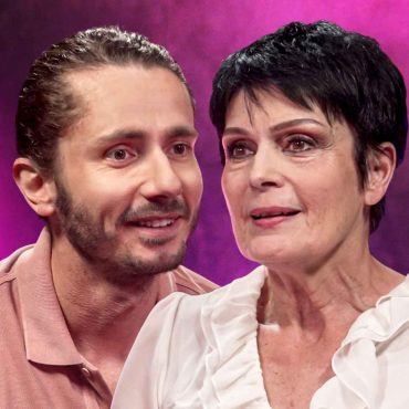 PATRICIA DARRÉ : MÉDIUM , ELLE PARLE AVEC LES MORTS (CÉLÉBRITÉS, NAPOLÉON, JEANNE D'ARC…)